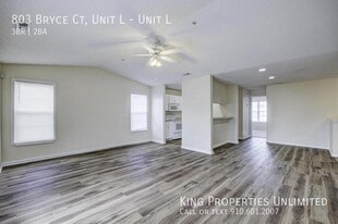 803 Bryce Ct in Wilmington, NC - Building Photo