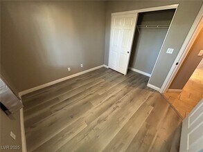 2105 Sleepy Ct in Las Vegas, NV - Building Photo - Building Photo