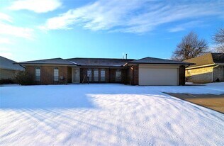 6308 NW 84th St in Oklahoma City, OK - Building Photo