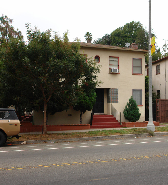 1601 Silver Lake Blvd in Los Angeles, CA - Foto de edificio - Building Photo