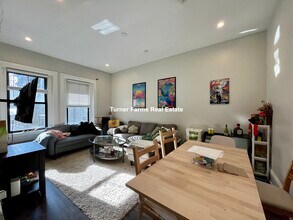 1520 Tremont St, Unit 2 in Boston, MA - Building Photo - Building Photo