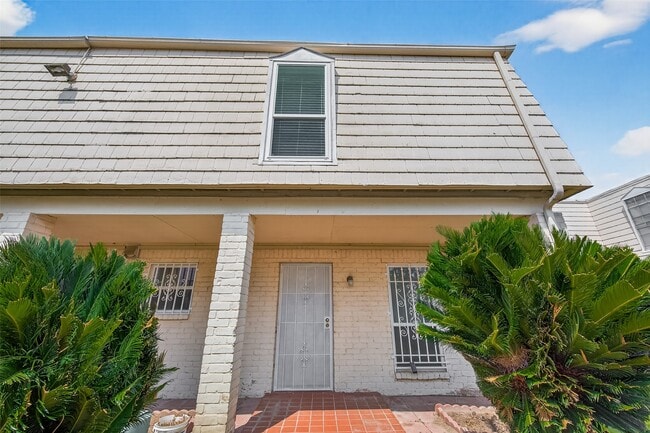 6201 Ranchester Dr in Houston, TX - Building Photo - Building Photo