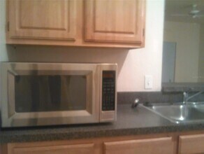 5979 Westgate Dr, Unit 1022 in Orlando, FL - Building Photo - Building Photo