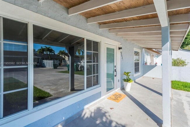19021 NW 45th Ave in Miami Gardens, FL - Building Photo - Building Photo