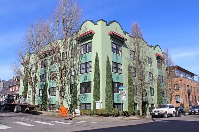 property at 507 NW 22nd Ave
