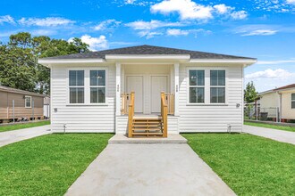 406 Community St in Arabi, LA - Building Photo - Building Photo