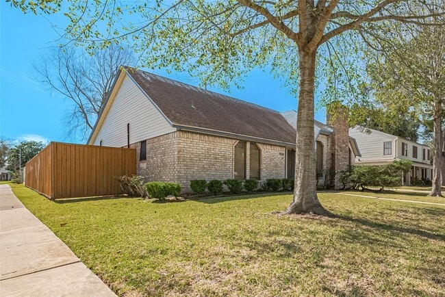 15030 St Cloud Dr in Houston, TX - Building Photo - Building Photo