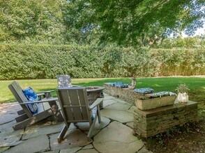 86 Gansett Ln in Amagansett, NY - Building Photo - Building Photo