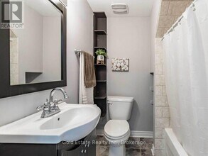 25 Horsham St in Brampton, ON - Building Photo - Building Photo