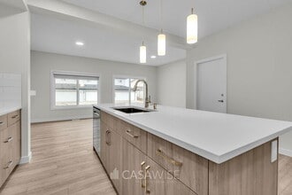 1055 Berg Pl in Leduc, AB - Building Photo - Building Photo