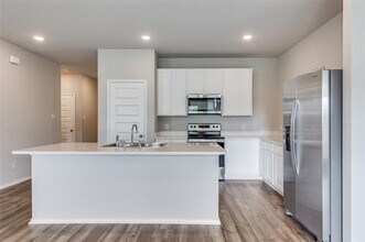 7916 Gangway Dr in Fort Worth, TX - Building Photo - Building Photo