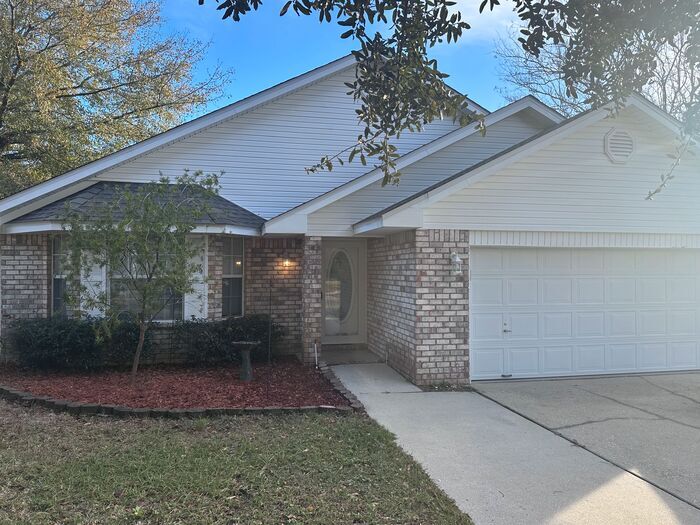 2329 Caddy Shack Ln in Pensacola, FL - Building Photo