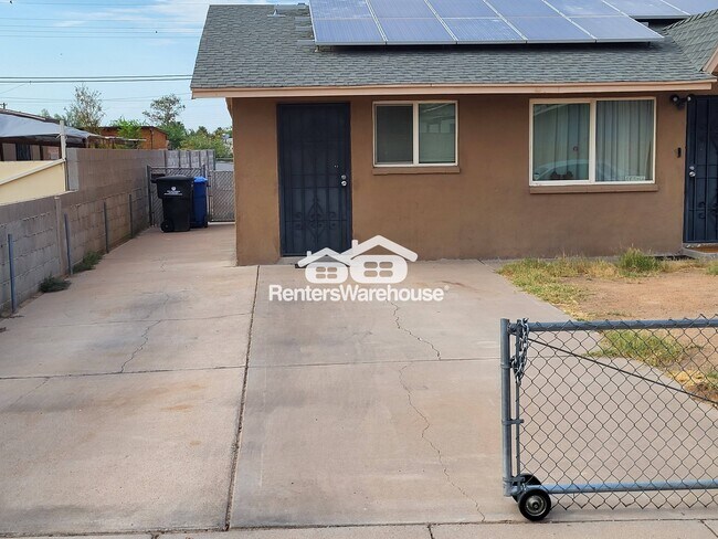 2048 E Alta Vista Rd in Phoenix, AZ - Building Photo - Building Photo