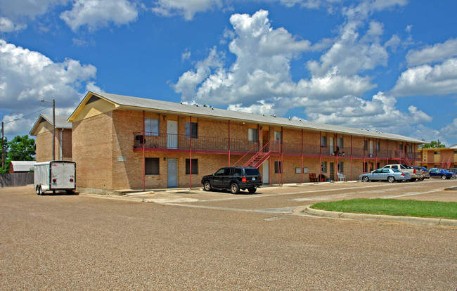 Summer Park Apartments in Killeen, TX - Foto de edificio - Building Photo