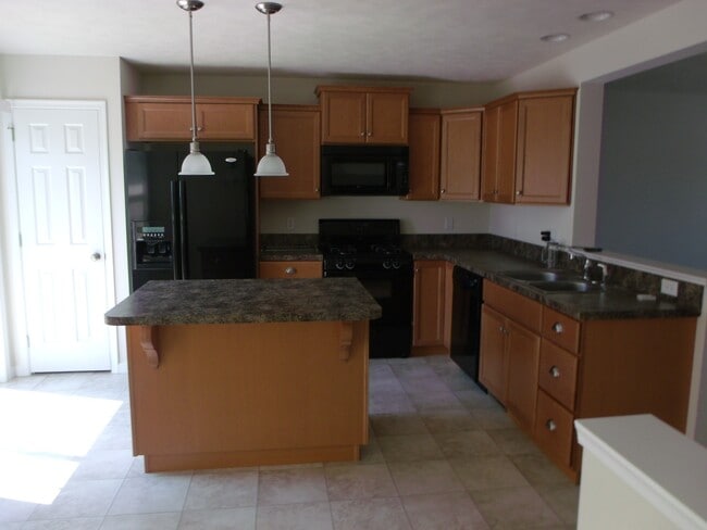 503 Birchwood Ln in Pleasant Gap, PA - Building Photo - Building Photo