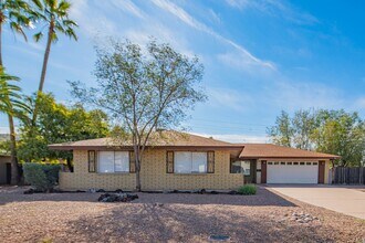 1047 E Alameda Dr in Tempe, AZ - Building Photo - Building Photo