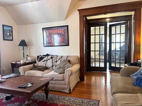 40 Hubinger St, Unit 2 in New Haven, CT - Building Photo - Building Photo