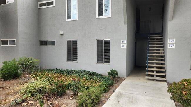 1001 Murrieta Blvd in Livermore, CA - Foto de edificio - Building Photo