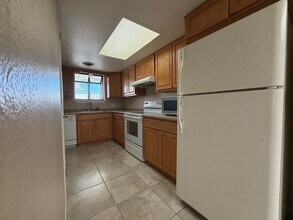 1014 Plaza Del Sol in Roswell, NM - Building Photo - Building Photo