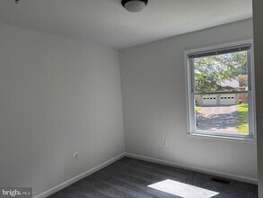 845 Whispering Pine Cir in Lusby, MD - Building Photo - Building Photo