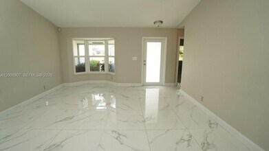 3160 NW 101st Ave in Sunrise, FL - Building Photo - Building Photo