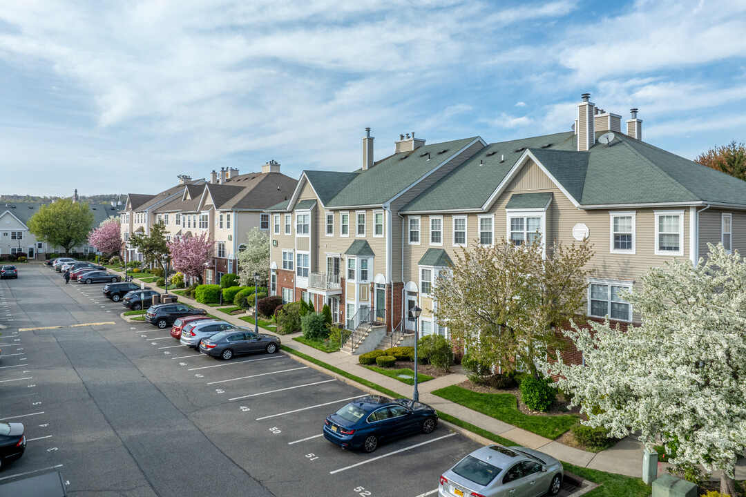 50 Pine St in Montclair, NJ - Building Photo