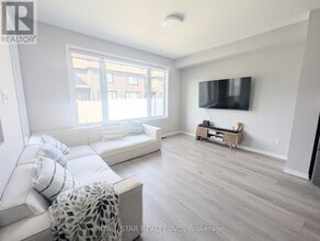 395 Cope Dr in Ottawa, ON - Building Photo - Building Photo