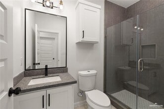 11 Pamplona St in Pharr, TX - Building Photo - Building Photo