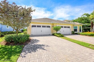 5807 Haiti Dr in Naples, FL - Building Photo - Building Photo
