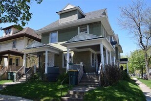 570 Hayward Ave, Unit 570 Hayward Avenue Upper