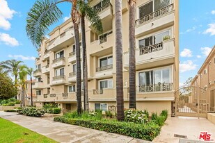 1337 Wellesley Ave in Los Angeles, CA - Building Photo