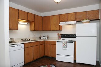 Hyde Park North in Colorado Springs, CO - Building Photo - Building Photo