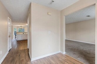 60 Creekview Blvd in Covington, GA - Building Photo - Building Photo