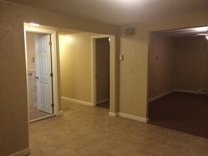 334 East St in Cranston, RI - Building Photo - Building Photo