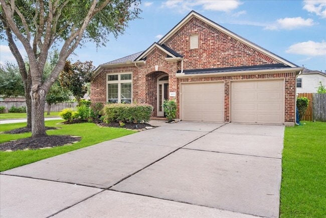 property at 4015 Pearl Pass Ln