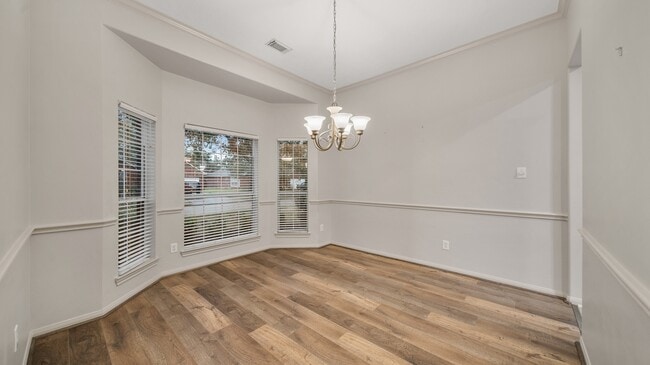 property at 4812 Lakefront Terrace Dr