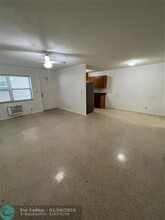 701 SE 15th St-Unit -8 in Fort Lauderdale, FL - Building Photo - Building Photo