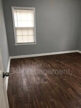 4692 Beecher St in Forest Park, GA - Foto de edificio - Building Photo