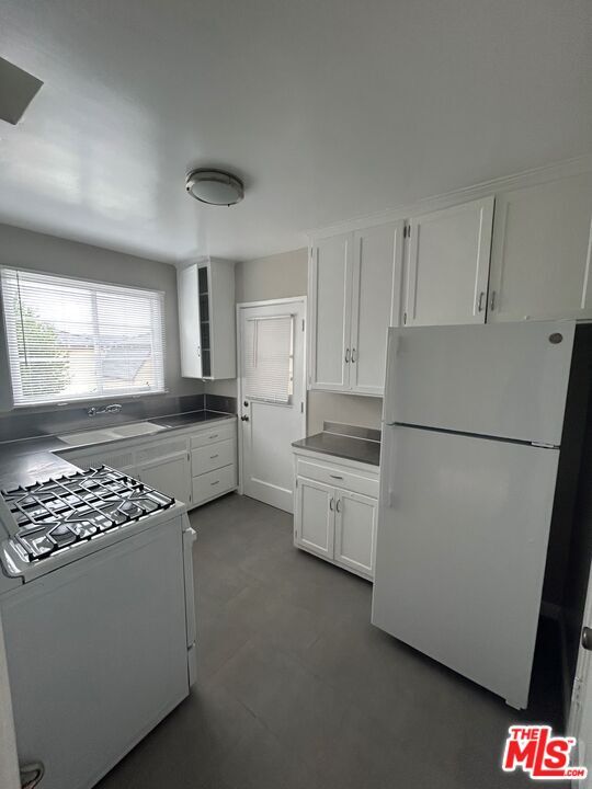 4121 Santo Tomas Dr in Los Angeles, CA - Building Photo - Building Photo