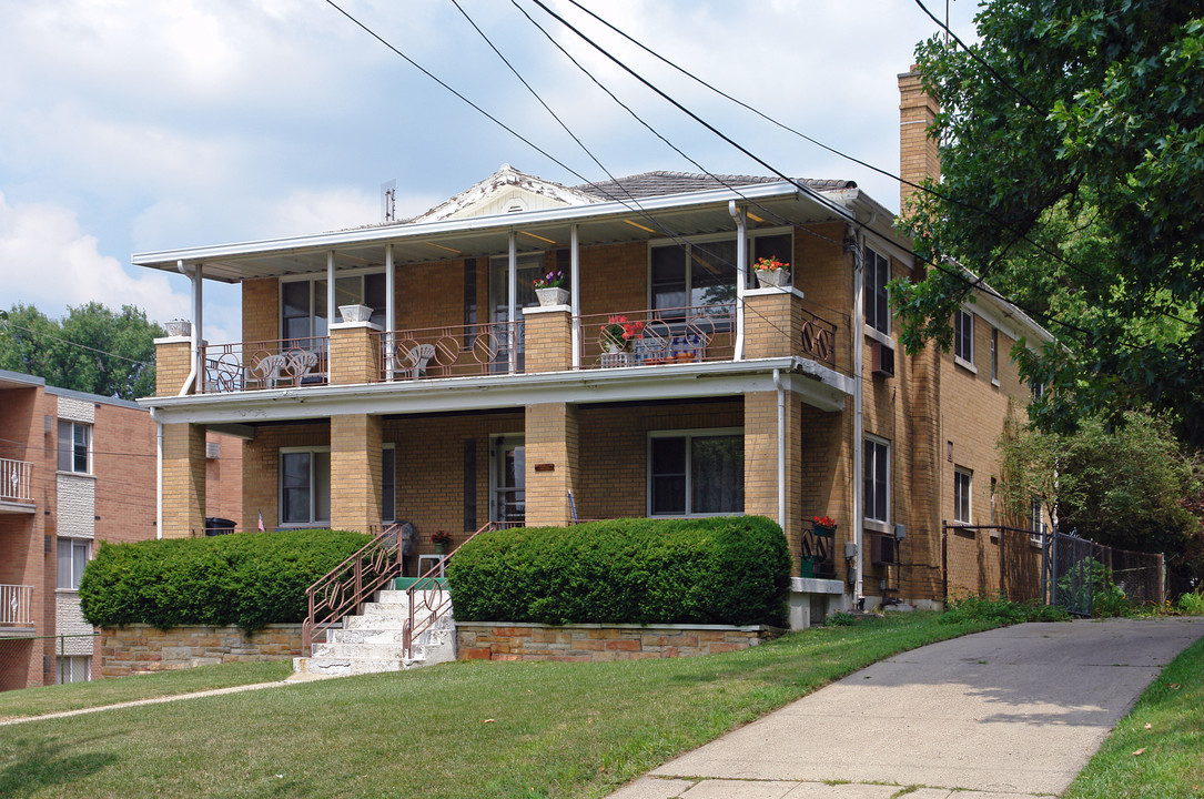 3036 Temple Ave in Cincinnati, OH - Foto de edificio