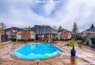 13422 97th Ave E in Puyallup, WA - Building Photo - Building Photo