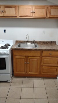 6121 N Marshall St photo'