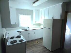 1305 Edna Pl in Macon, GA - Building Photo - Building Photo