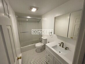 1742 Washington St, Unit 1 in Boston, MA - Building Photo - Building Photo