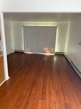 1016 E 150th Pl, Unit 2W in Dolton, IL - Building Photo - Building Photo