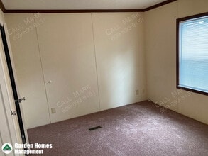 9 Finch St in Browns Mills, NJ - Building Photo - Building Photo