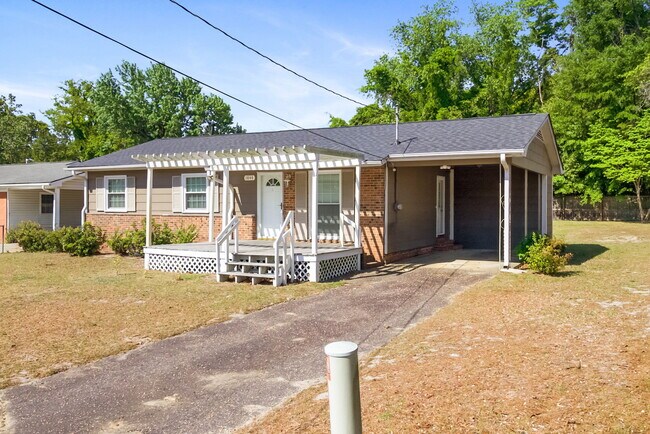 1644 Inverness Dr in Fayetteville, NC - Building Photo - Building Photo