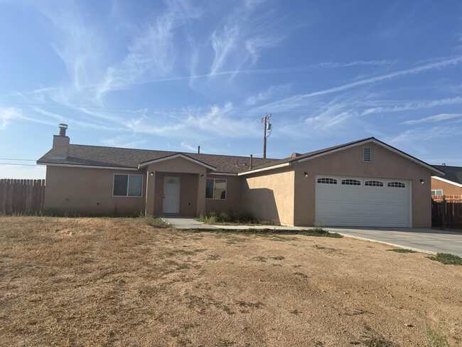 8600 Lime Ave in California City, CA - Building Photo - Building Photo