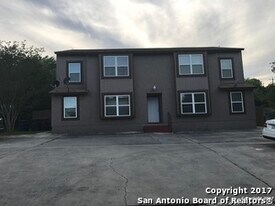 1403 Loma Alto Rd in San Antonio, TX - Building Photo