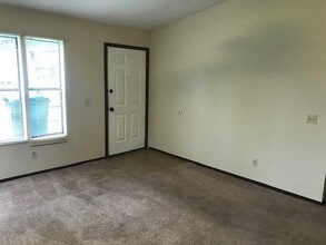 925 Turtle Creek Dr in Rogers, AR - Building Photo - Building Photo